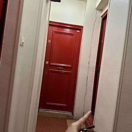 Parisian Style Private With Shared Bathroom Near Bastille And Gare De Lyon Séjour chez l'habitant *