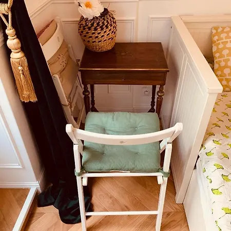 Séjour chez l'habitant Parisian Style Private With Shared Bathroom Near Bastille And Gare De Lyon Paris