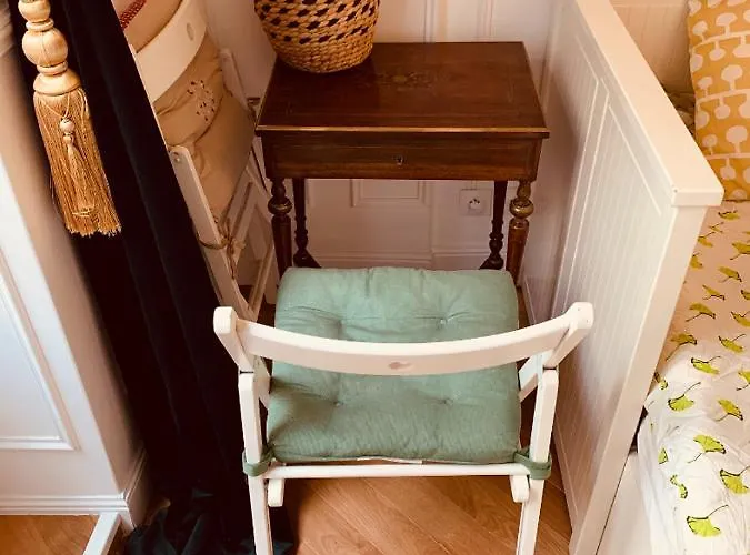 Alloggio in famiglia Parisian Style Private With Shared Bathroom Near Bastille And Gare De Lyon Parigi